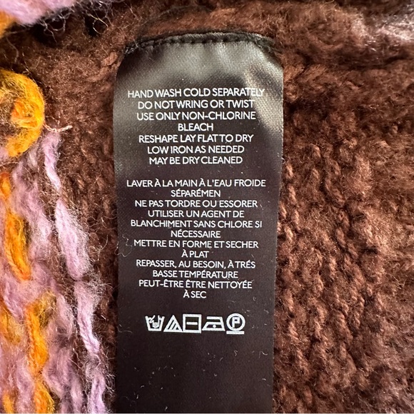 Urban Outfitters Cropped Sweater Women Size M Brown Pink Yellow FairIsle NWOT - Picture 8 of 11